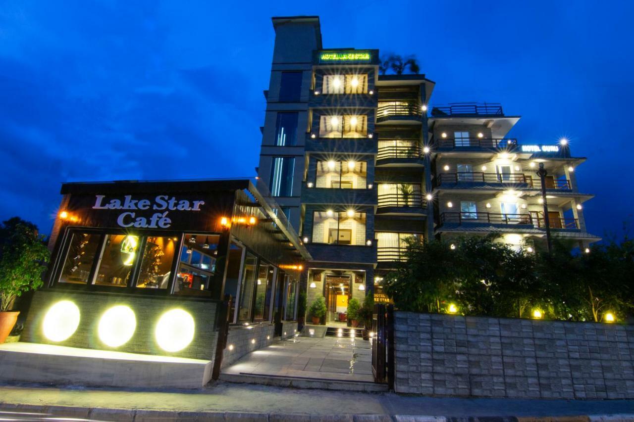 Hotel Lake Star Покхара Екстер'єр фото